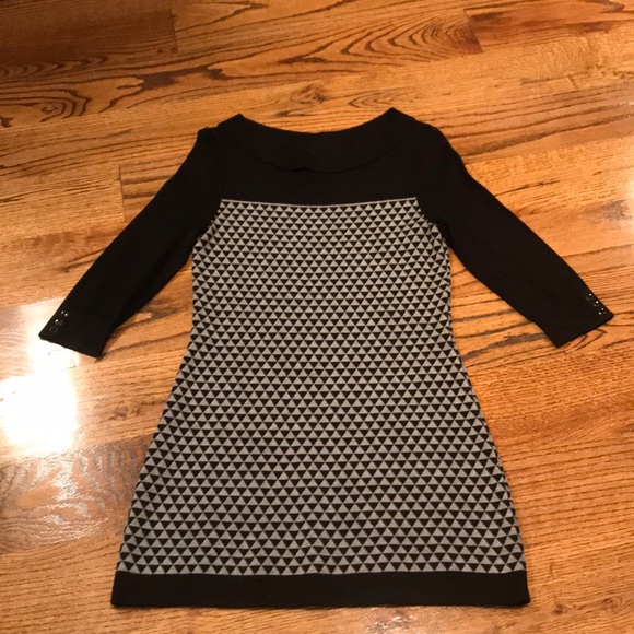 White House Black Market Dresses & Skirts - 💕WHBM sz Small Black and gray sweater dress